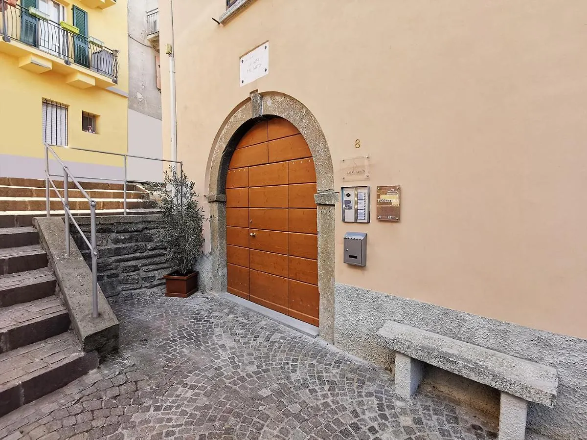 La Casa Del Sarto - Rooms And Apartments Lecco 0*,  Italy