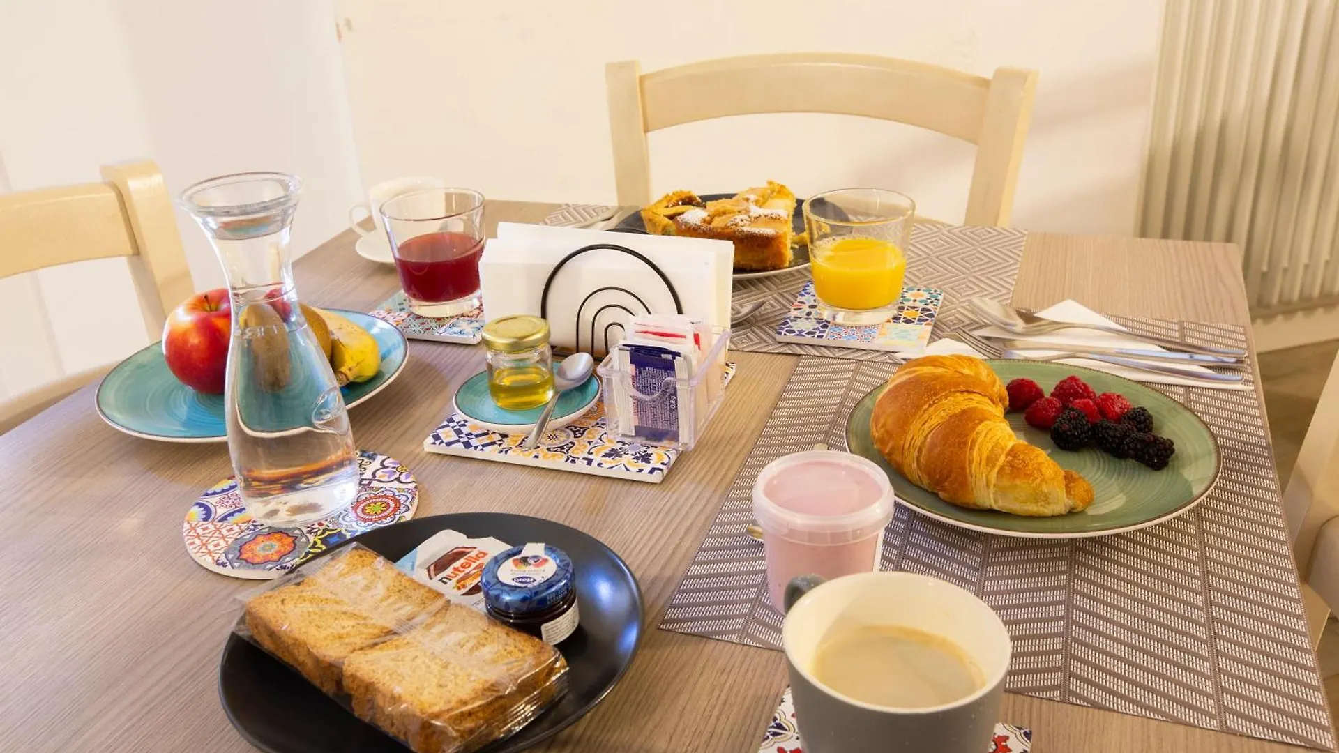 La Casa Del Sarto - Rooms And Apartments Lecco Bed & Breakfast