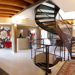 relais-villa-annamaria.hotelslidodijesolo.com/