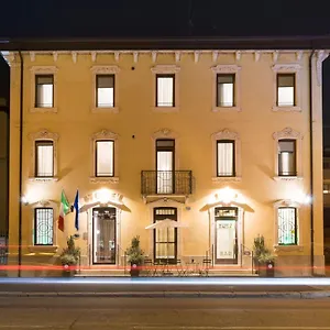 albergo-fontana-verona.hotelinveneto.com/