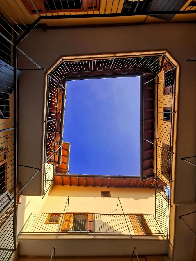 La Casa Del Sarto - Rooms And Apartments Lecco Bed & Breakfast