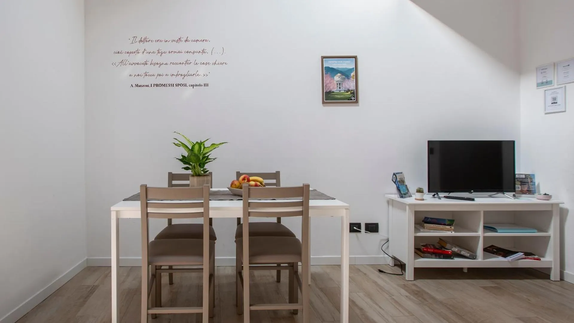 ベッド・アンド・ブレックファスト La Casa Del Sarto - Rooms And Apartments レッコ