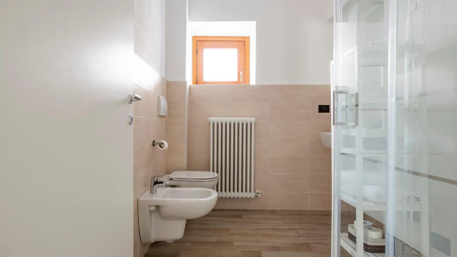 La Casa Del Sarto - Rooms And Apartments Lecco Italia