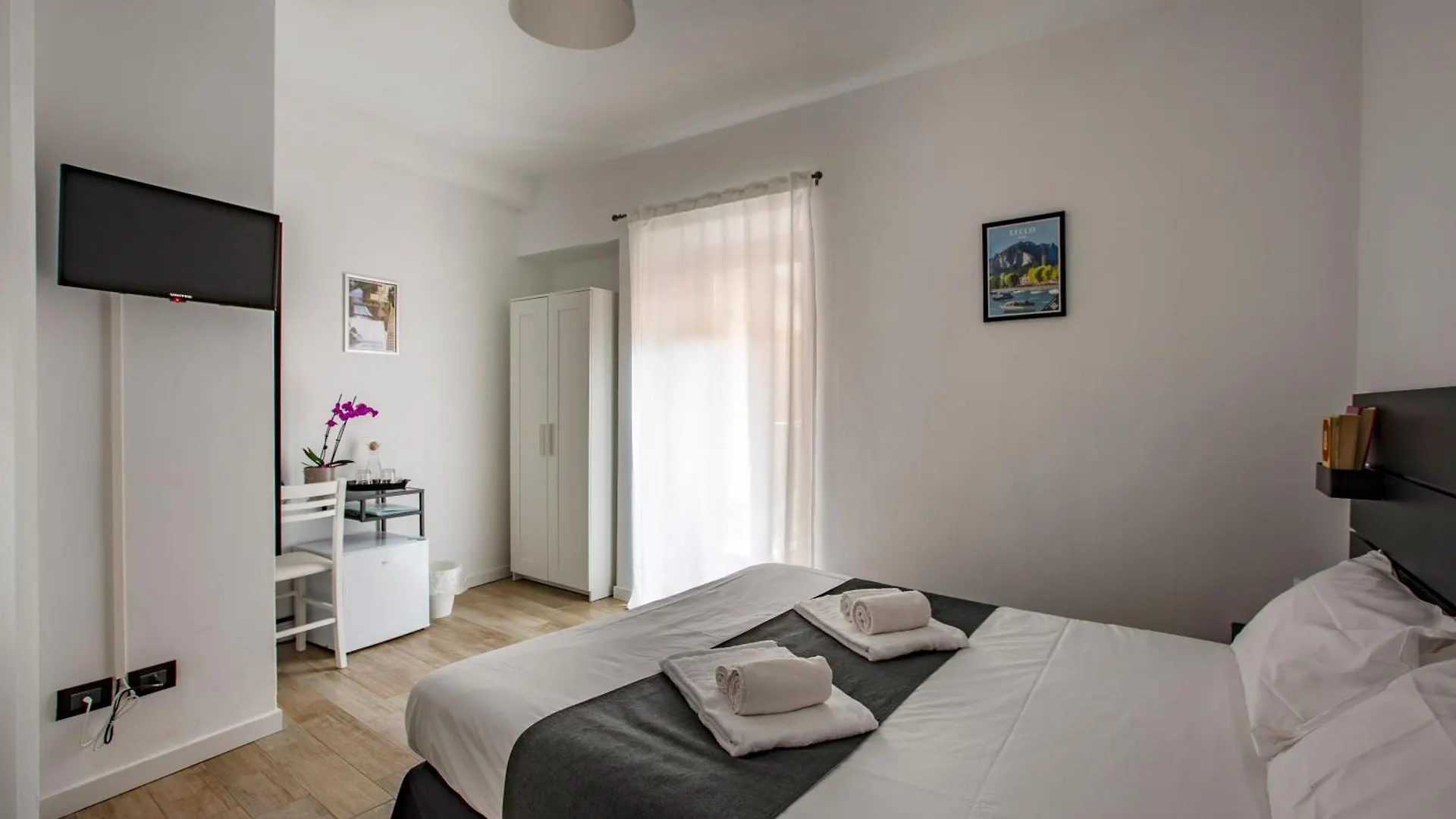 ベッド・アンド・ブレックファスト La Casa Del Sarto - Rooms And Apartments レッコ