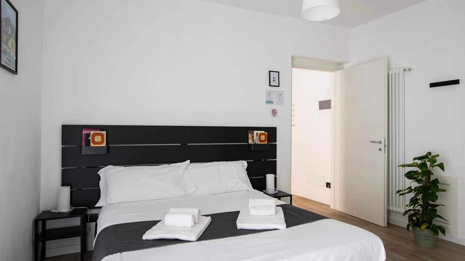 La Casa Del Sarto - Rooms And Apartments レッコ ベッド・アンド・ブレックファスト